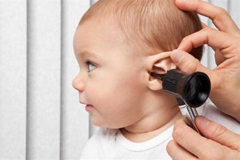 برای اطمینان از سلامت شنوایی نوزادم به کجا مراجعه کنم؟