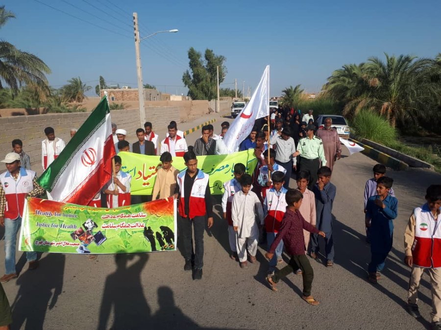 کرمان|برگزاری همایش پیاده روی و دوره آموزشی پیشگیری از اعتیاد در روستای فهرج