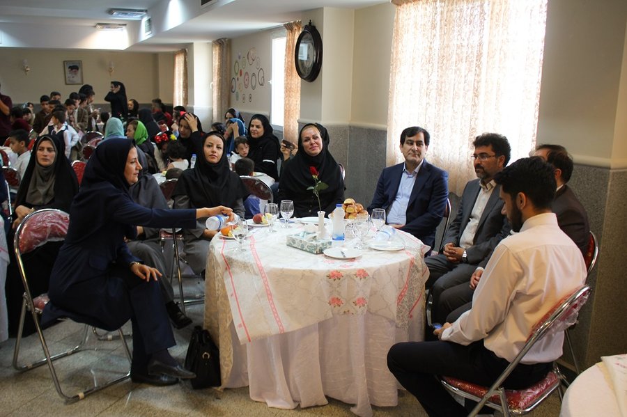 البرز | خواهران و برادران ساکن در مراکز بهزیستی با هم دیدار کردند