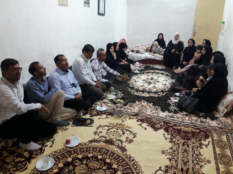 بوشهر| دیلم | دیدار رییس بهزیستی شهرستان دیلم با خانواده شهید محمود عباسی 