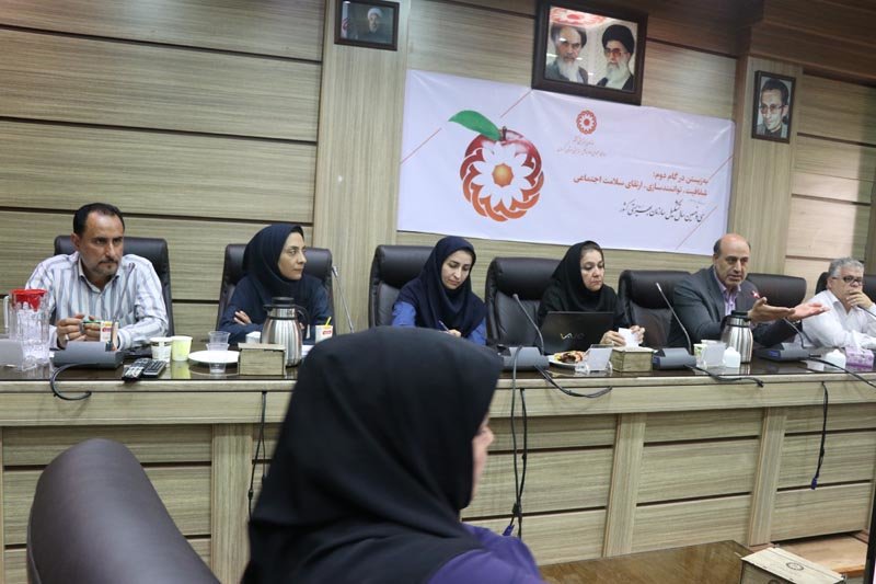 کرمان|برگزاری جلسه هم اندیشی با موضوع مشکلات پذیرش و مسائل حقوقی افراد مقیم مراکز توانبخشی