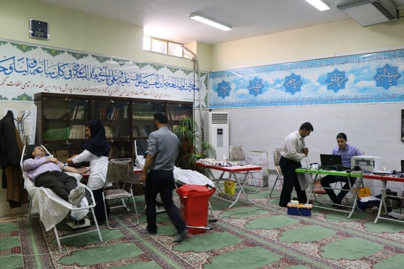 کرمان| اهداء خون توسط کارکنان بهزیستی استان کرمان