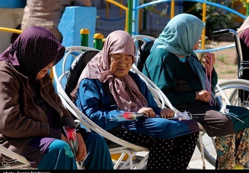 نخستین مرکز نگهداری روزانه سالمندان غرب استان تهران در اسلامشهر راه‌اندازی شد
