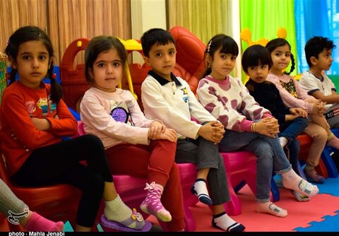 مهدهای کودک موظف به پذیرش کودکان معلول هستند/ حضور ۱۵ درصد از کودکان تهرانی در مهد