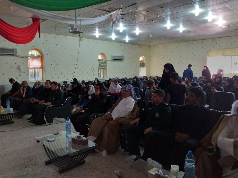 جشن بازگشت 42 کودک بازمانده از تحصیل شهرستان دشت آزادگان برگزار شد