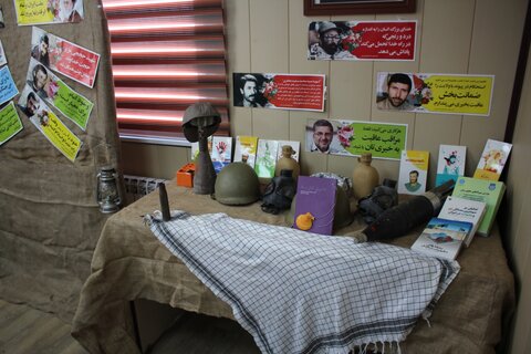 گزارش تصویری | بهزیستی استان البرز به مناسبت هفته دفاع مقدس نمایشگاهی با همین مضمون دایر کرد.