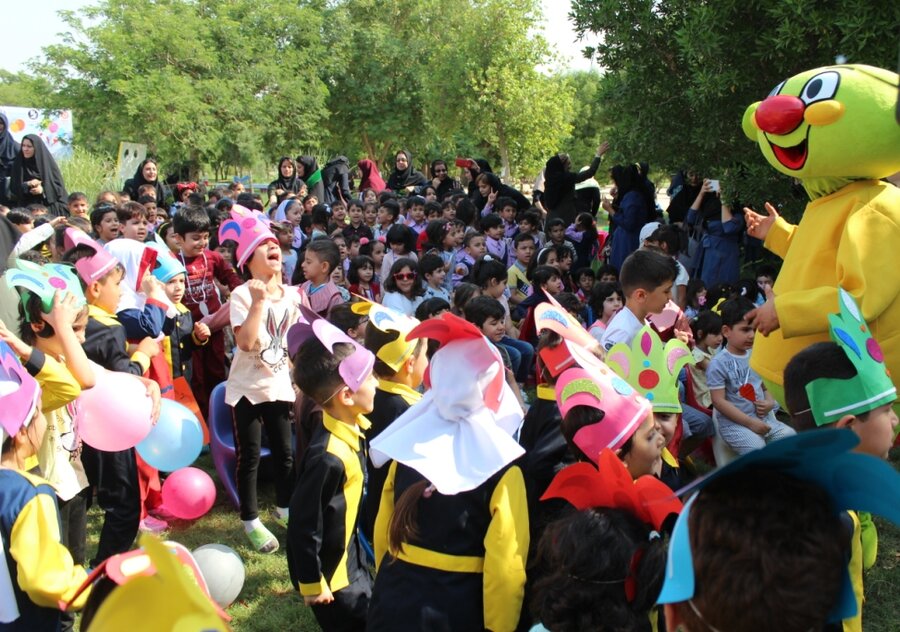 فستیوال بازی-نقاشی با حضور مهدهای کودک شهرستان اهواز برگزار شد