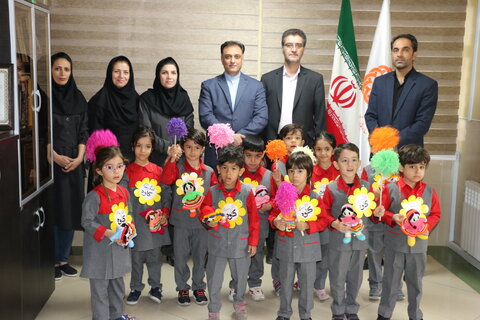 گزارش  تصویری| دیدار کودکان مهد کاوه با مدیر کل  و معاون امور اجتماعی بهزیستی استان
