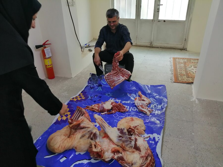 بهار| توزیع گوشت قربانی اهدایی خیرین در شهرستان بهار 