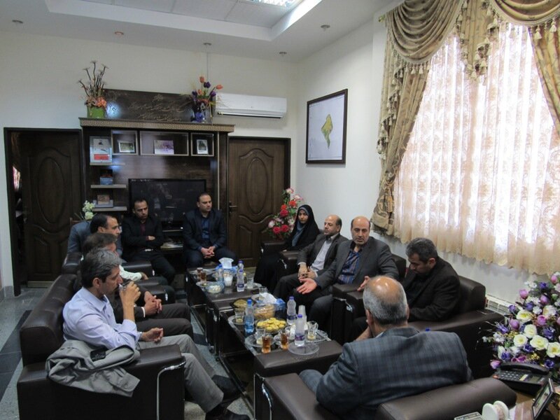 مدیر کل بهزیستی استان کرمان:بر ایجاد مرکز دائمی مهارتهای زندگی در راور تاکید می کنیم