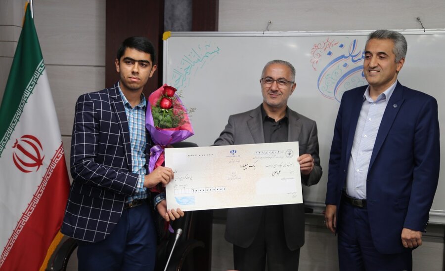 علی فلاح ؛ فرزند بهزیستی مازندران برنده خوش شانس جوایز این دوره بانک رفاه
