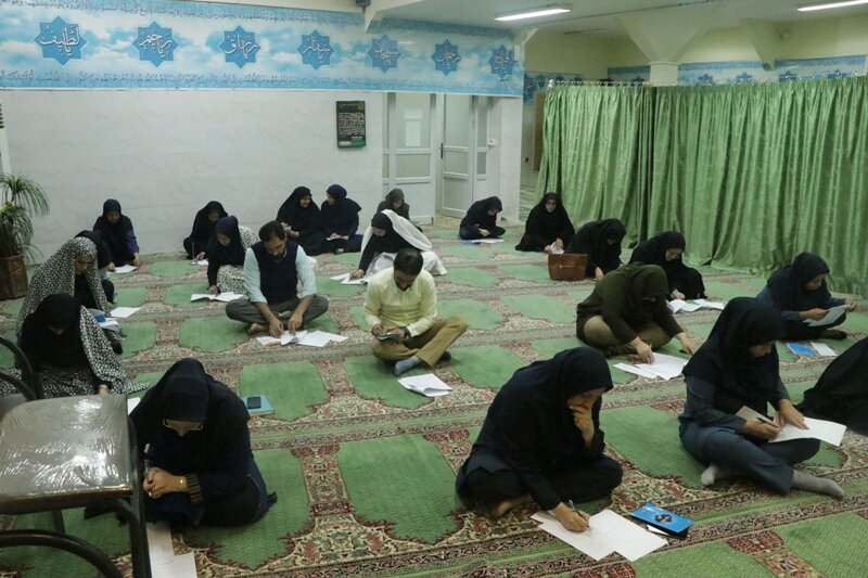 مسابقه کتابخوانی در بین کارکنان بهزیستی استان کرمان برگزار شد