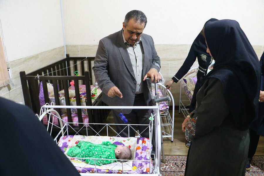 پرستاران خانه نوزادان بهزیستی یزد تجلیل شدند
