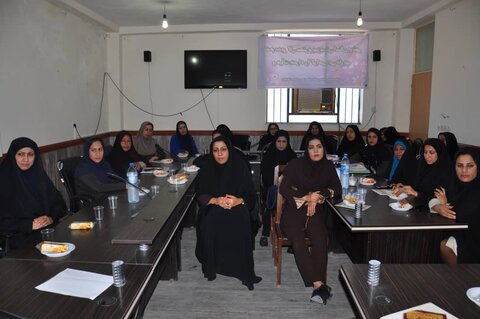 دشتستان /جلسه آموزشی تغذیه و بهداشت محیط در بهزیستی شهرستان دشتستان برگزارشد