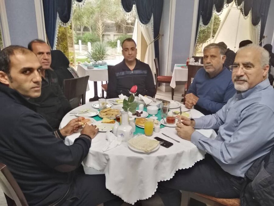 ضیافت صبحانه تیم والیبال نشسته استان با حضور دکتر حاجیونی به مناسبت صعود مقتدارنه به مرحله دوم لیگ دسته اول کشور( گزارش تصویری)