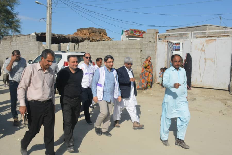بازدید رییس سازمان بهزیستی از مناطق آسیب دیده از سیل استان سیستان و بلوچستان
