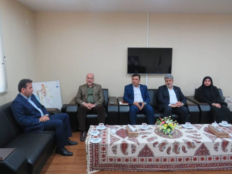 نشست مدیر کل بهزیستی استان بوشهر با فرماندار تنگستان برگزار شد