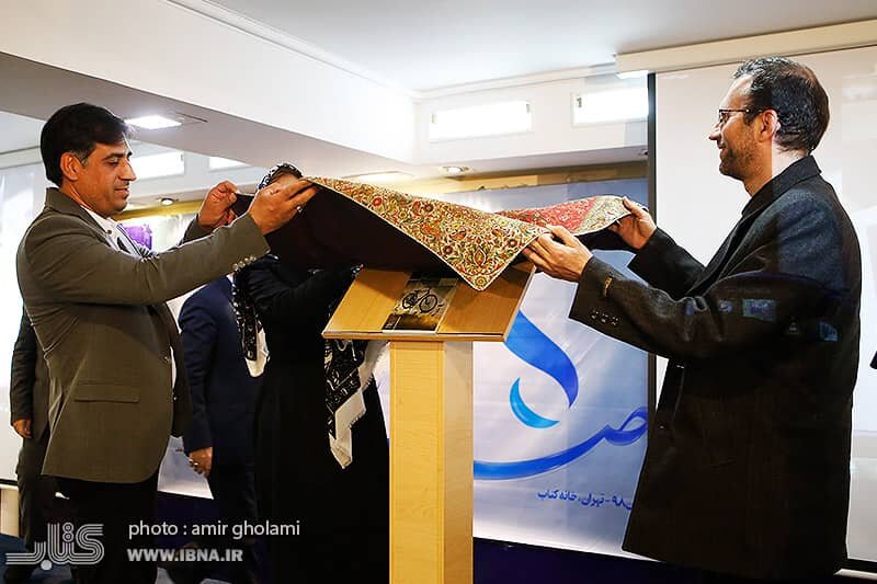 آیین اختتامیه دومین دوره جشنواره «صدای سکوت» بامعرفی برگزیدگان در خانه کتاب ایران برگزارشد.