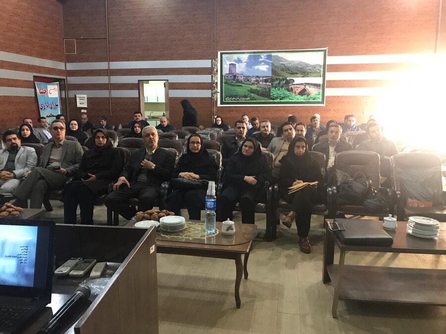 نشست آموزش مناسب سازی ویژه کارشناسان فنی  در لاهیجان