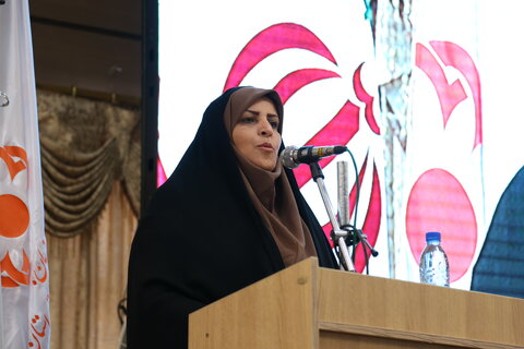 سرپرست اداره کل بهزیستی استان  فرارسیدن چهل و یکمین سالگرد پیروزی انقلاب اسلامی ایران را تبریک گفت