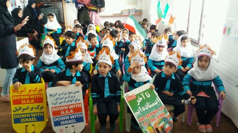گزارش تصویری ا نواخته شدن زنگ انقلاب در مهدهای کودک استان اردبیل