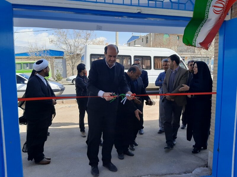آیین گشایش مرکز بنیاد فرزانگان و مهدکودک سریر نیکان در  زرند برگزار شد