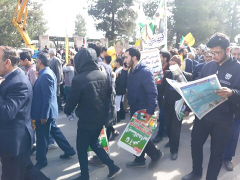 گزارش تصویری | حضور پر شور کارکنان بهزیستی در سراسر استان کرمان در راهپیمایی ۲۲ بهمن
