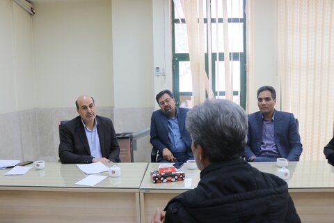 ملاقات عمومی مدیر کل بهزیستی استان کرمان با12نفر از مددجویان
