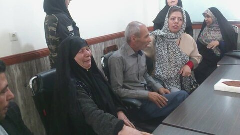 دشتستان /مادر آذربایجانی بعد از 18 سال فرزند خود را در بهزیستی برازجان در آغوش گرفت