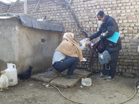 گزارش تصویری | ارائه خدمات بهداشتی در مراکز تجمع و پاتوق های معتادین متجاهردر قزوین