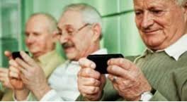 سالمندان بهزیستی استان از طریق شبکه های مجازی با خانواده های خود دیدار می کنند