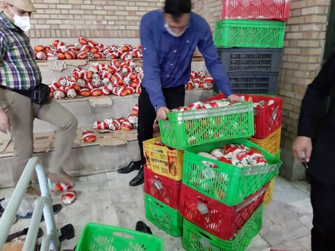 توزیع ۱۵۰۰ بسته  اقلام خوراکی بین ۱۵ پایگاه سلامت روان اجتماعی استان البرز