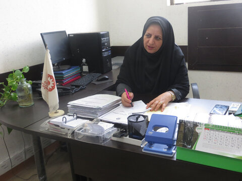 اهداء۳ دستگاه تلفن همراه هوشمند به دانش آموز تحت پوشش مدیریت بهزیستی شهرستان بوشهر