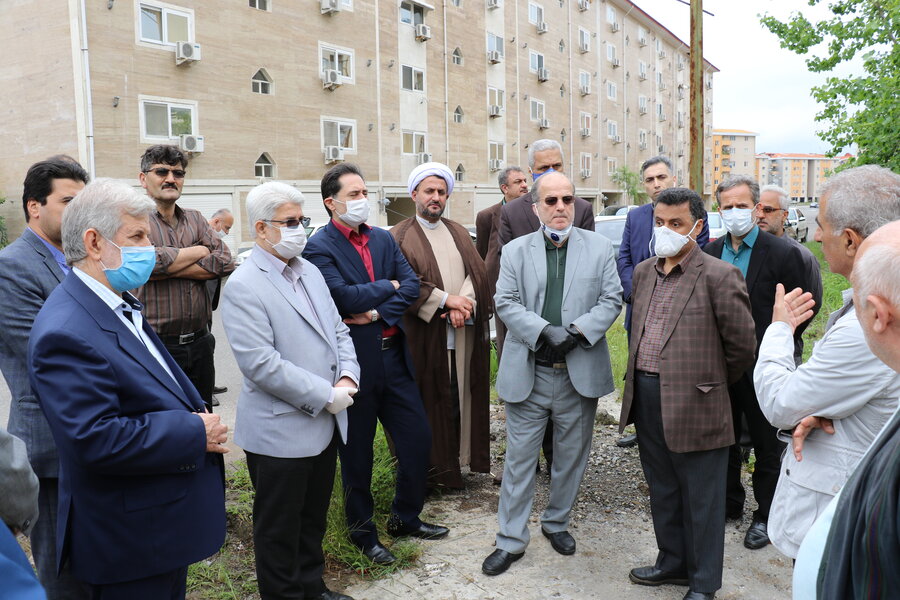 بازدید مدیر کل بهزیستی گیلان از پروژه سازه عصای سفید در سایت مسکن مهر رشت