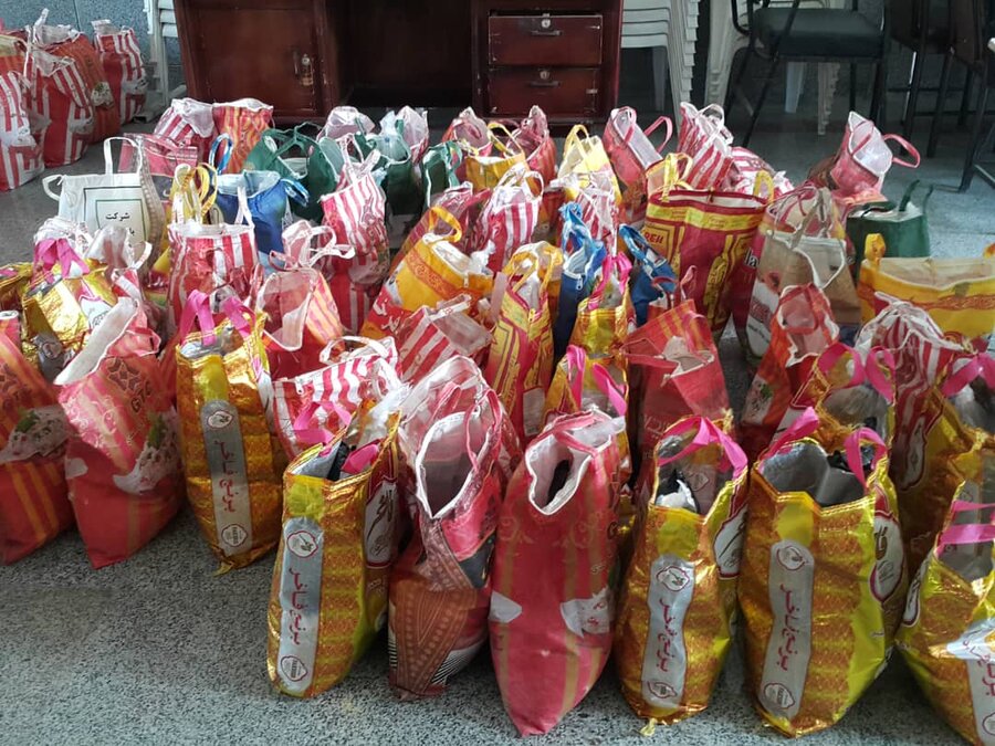 لنجان|  توزیع 350 بسته مواد غذایی در پویش همدلی مومنانه
