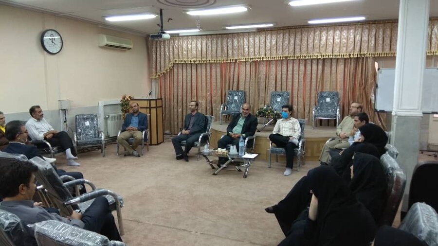 بازدید مدیر کل بهزیستی استان قم از مراکز تامین و توسعه و اداره پذیرش