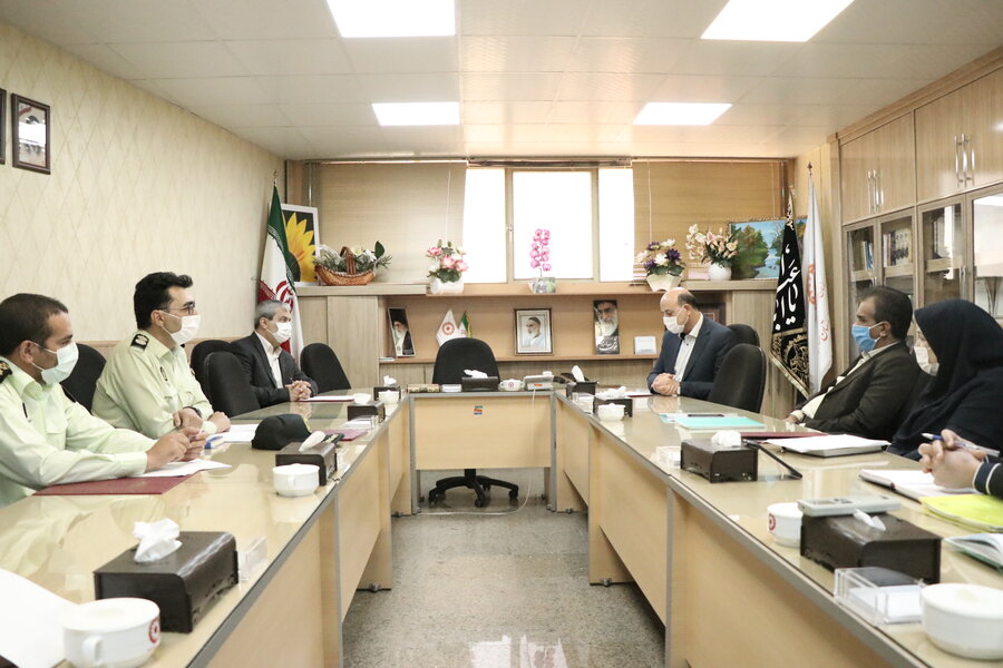 اولین جلسه  بررسی و بازبینی  مفاد تفاهم نامه چهار جانبه فوریت ها در بهزیستی استان کرمان برگزار شد 