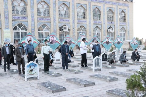 گزارش تصویری/ آیین تجلیل از مقام شامخ شهدا ء توسط مدیران و کارکنان بهزیستی