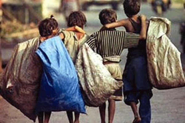 شناسایی ۲۰۷ کودک «کار و خیابان» در اصفهان در سال ۹۸
