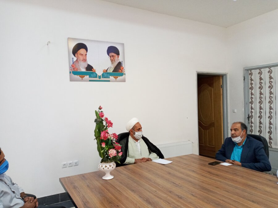 امام جمعه رفسنجان در دیدار با کارکنان بهزیستی  نقش مددکاران در آموزش خانواده ها را مهم دانست 