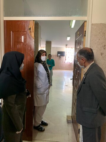 بازدید سرزده معاون توانبخشی بهزیستی استان تهران از مرکز نگهداری معلولان بالای ۱۴ سال فرشتگان دماوند