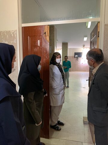 بازدید سرزده معاون توانبخشی بهزیستی استان تهران از مرکز نگهداری معلولان بالای ۱۴ سال فرشتگان دماوند