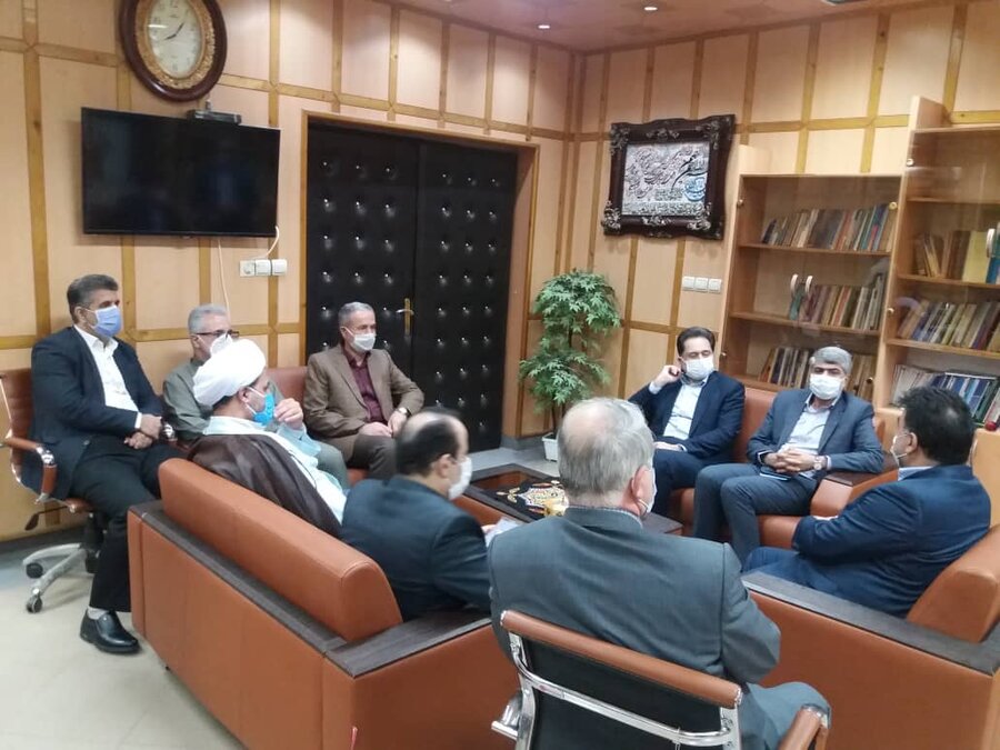 نشست دکتر حسین نحوی نژاد با فرماندار فومن جهت بررسی مسائل و مشکلات شهرستان
