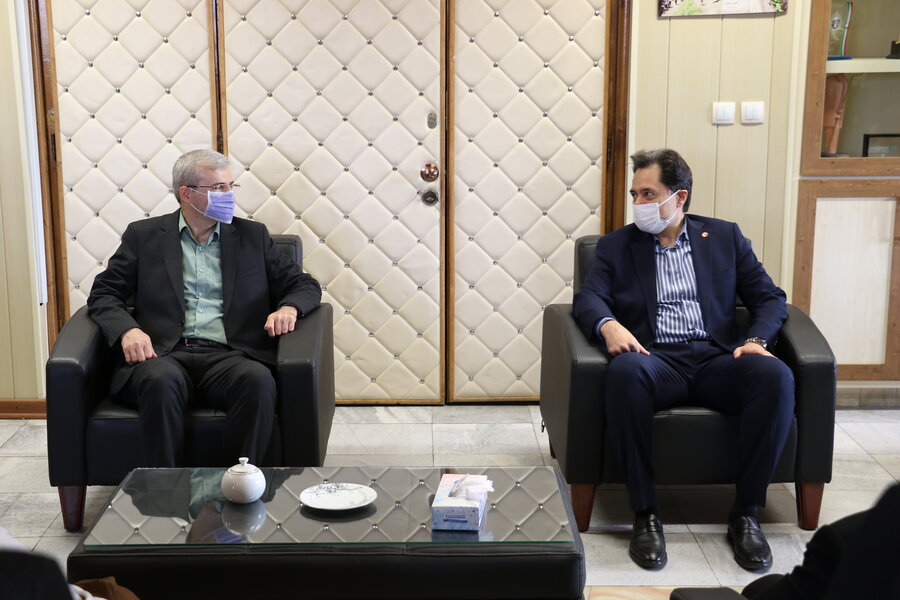 دیدار دکتر حسین نحوی نژاد با مدیرکل امور اقتصادی و دارائی استان گیلان