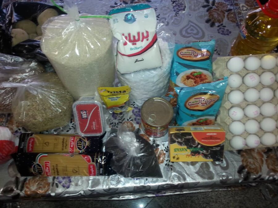 فیروزکوه|توزیع بسته های حمایتی و غذای گرم بین نیازمندان
