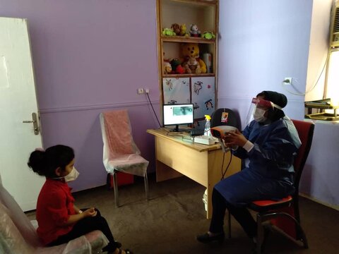 اجرای برنامه غربالگری بینایی و پیشگیری از تنبلی چشم کودکان با استفاده ازتیم سیار در شهرستان دیر