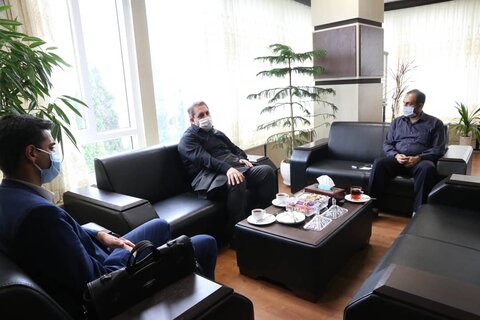 دکتر حسینی از مشارکت بنیاد برکت در تامین سمعک برای ناشنوایان گلستانی خبر داد