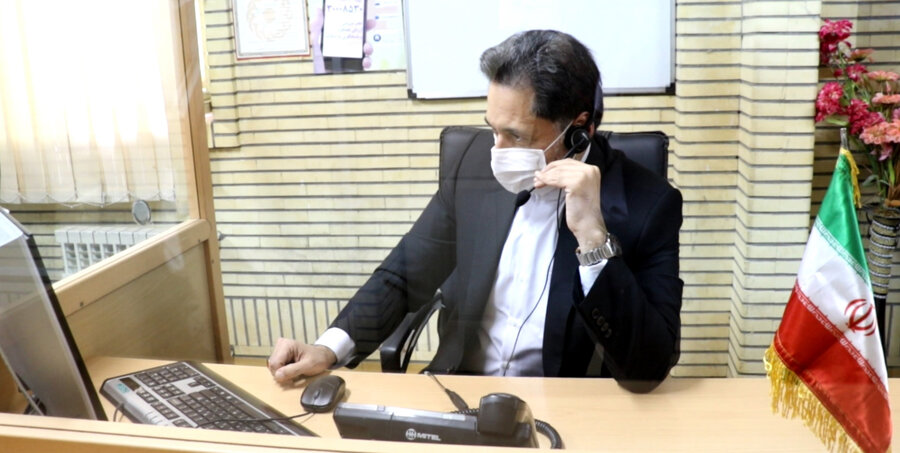 مدیرکل بهزیستی گیلان پاسخگوی مشکلات تماس گیرندگان در واحد صدای مشاور  ۱۴۸۰ به مناسبت هفته سلامت روان