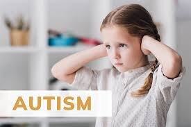 سن طلایی تشخیص اوتسیم و علائم آن چیست؟