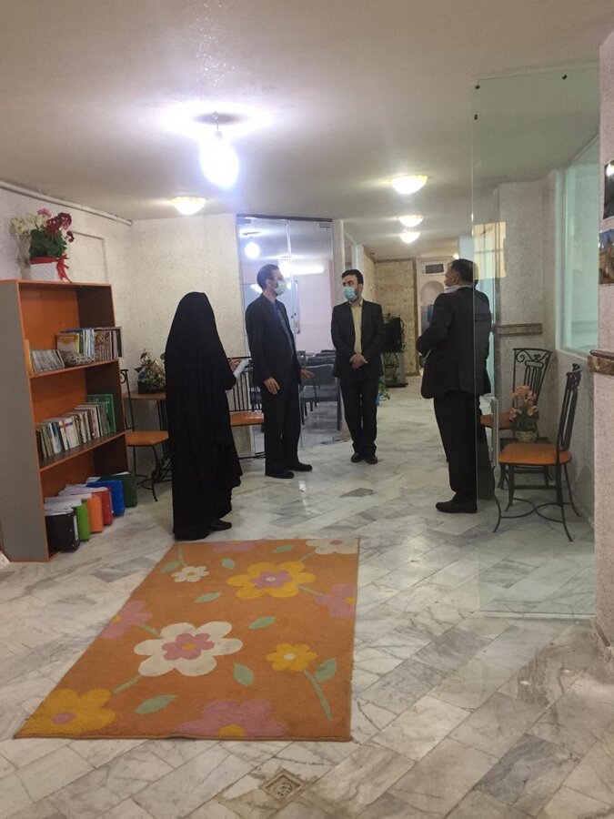 بازدید مدیرکل بهزیستی استان قم از مراحل تجهیز و آماده سازی مراکز مثبت زندگی